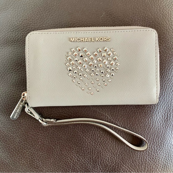 MICHAEL Michael Kors Handbags - Michael Kors Zip Wallet Giftables Ash Grey Leather Large Flat Mf Phone Case